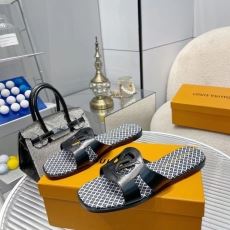 Louis Vuitton Slippers